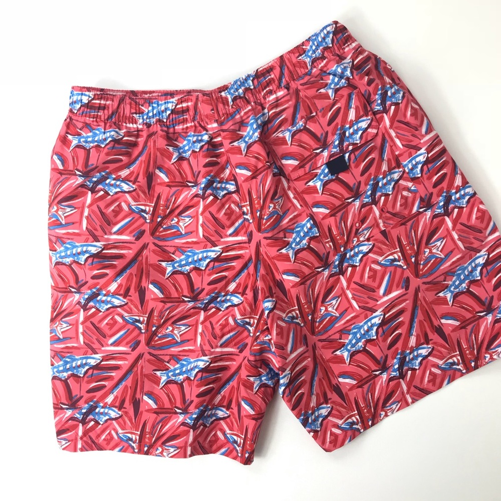 NEW Vineyard Vines Batik Fish Swim Trunks - Picture 5 of 5